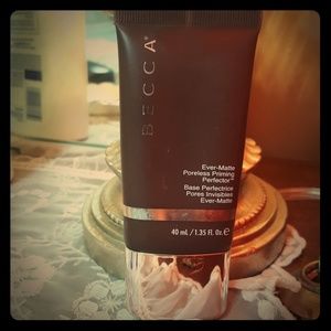 Becca Poreless Face Primer
